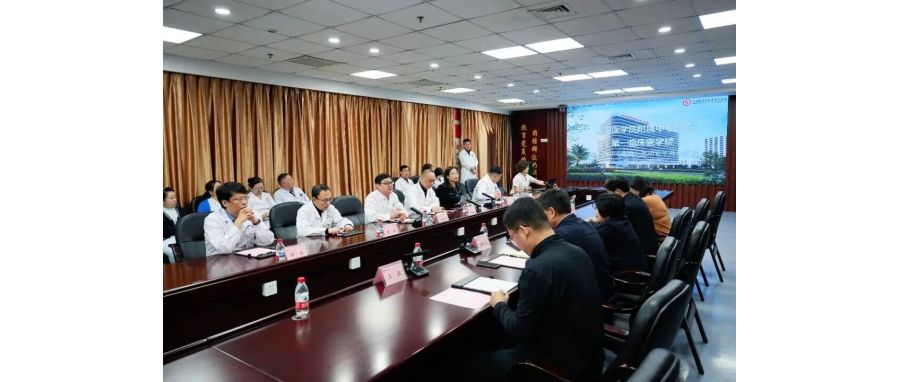 深圳K8凯发(中国)集团代表团前往沈阳医学院附属中心医院召开调研研讨，共同探寻生命健康产业合作新机遇